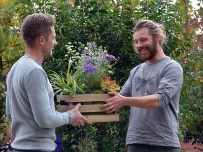 Geschenke für Macher (Stadt-)Gärtnern ist hipp, entsprechend groß ist die Begeisterung über neue Gartenbewohner und Balkonkastenbesetzer.